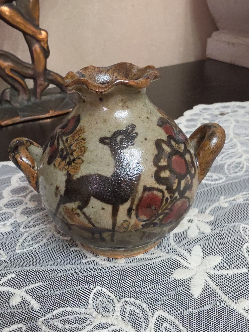 Vtg 1970 Mexico Hand-Painted Deer Motif Ceramic Vase – Brown and Cream Folk Art